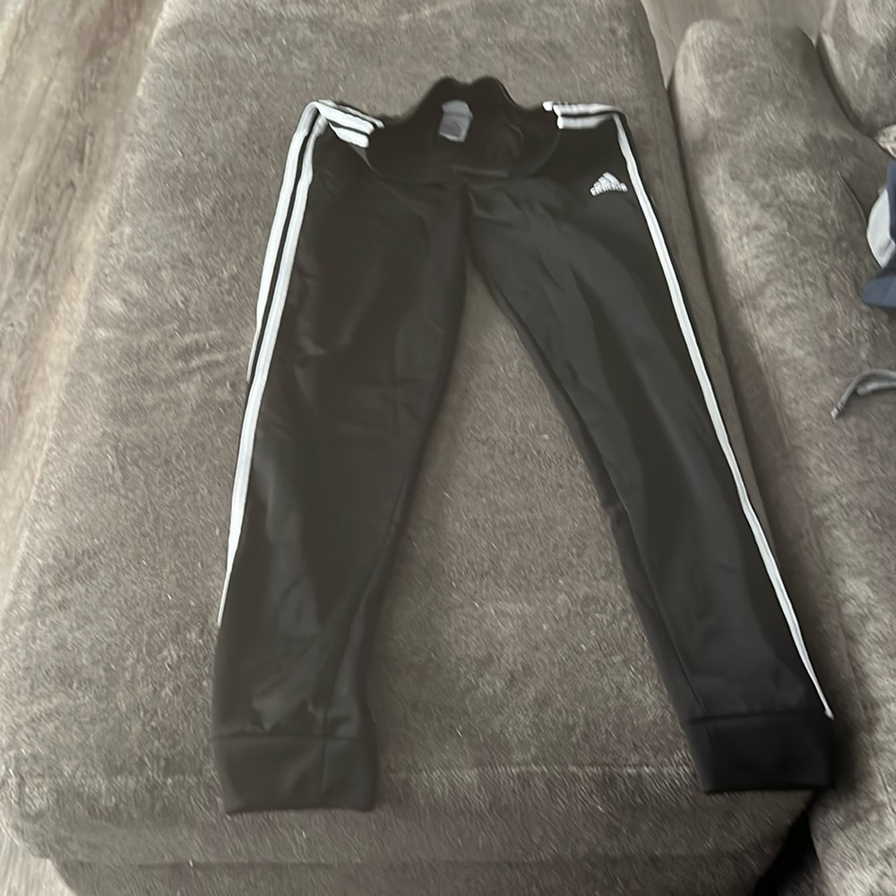 Jogger adidas kids size 14-16